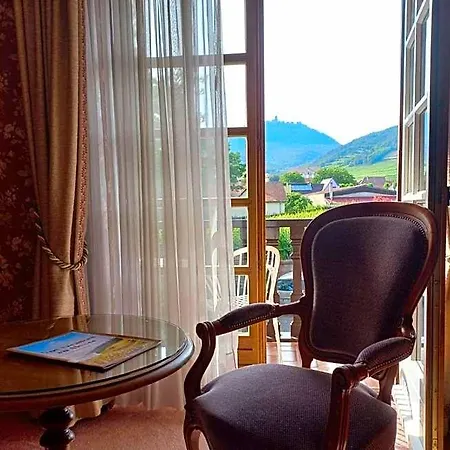 Hotel Munsch Restaurant & Wellness, Colmar Nord - Haut-Koenigsbourg ホテル 3*