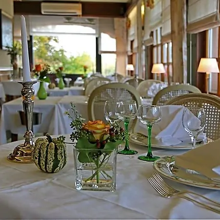 Hotel Munsch Restaurant & Wellness, Colmar Nord - Haut-Koenigsbourg Hotel